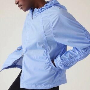Athleta Expedition Jacket NWT Periwinkle Blue Packable Hooded Outdoor Women’s L